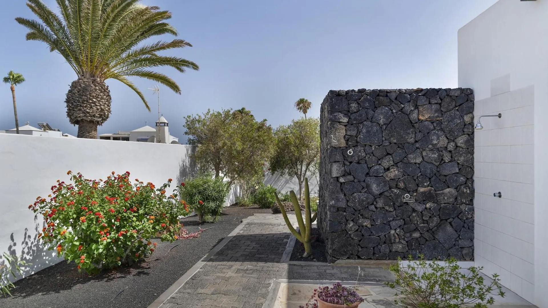 Apartamento En Puerto Del Carmen, 2 0*, Puerto del Carmen (Lanzarote) Spain